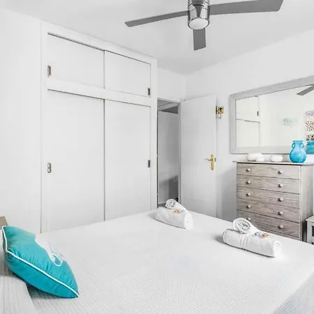Villa Cap D'artrutx Sleeps 6 Pool Air Con Wifi